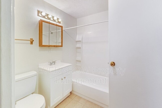 Building Photo - 3626 Ireland Ct