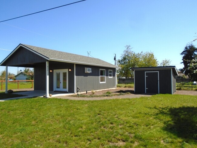 Building Photo - 632 N 4th St