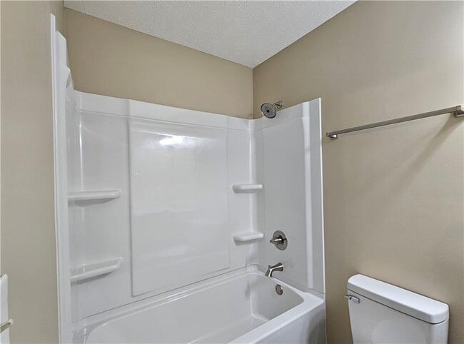 Building Photo - 6627 Banbury Ct NW