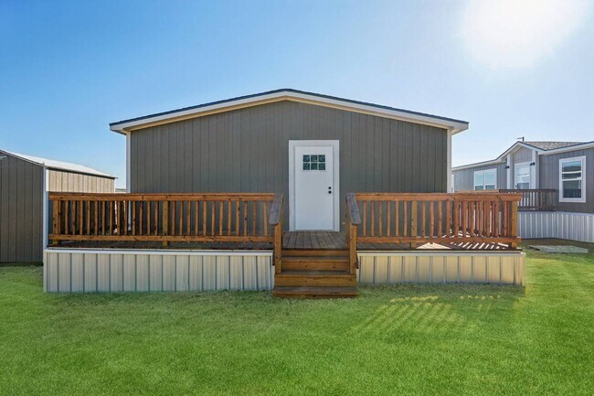 Building Photo - 1601 Swallowtail Dr