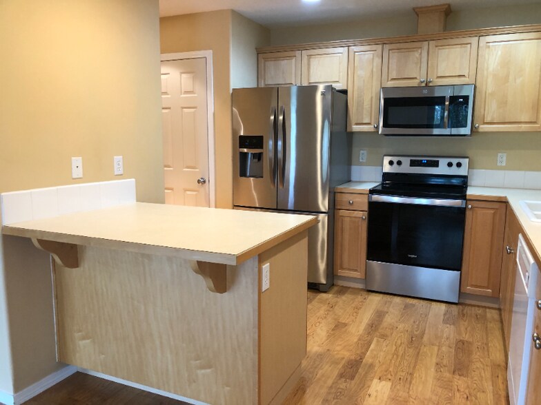 Building Photo - 7503 NE 61st Way