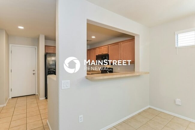 Building Photo - 10559 E Pleasant Pasture Dr