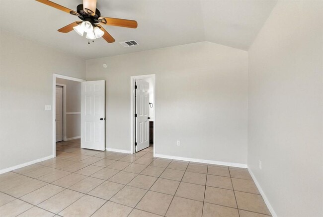Building Photo - 1700 Tru Trail