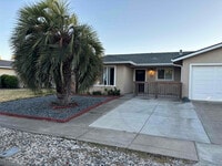 Building Photo - 3225 Lake Arrowhead Ave