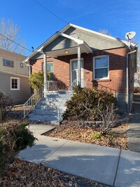 Building Photo - Fenced Yard - Laminate Flooring - Mid-Town - Extra Outside Storage