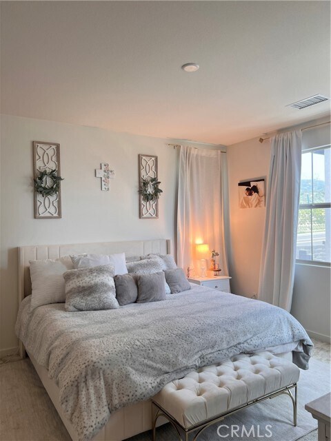 Building Photo - 16032 Sunny Ct