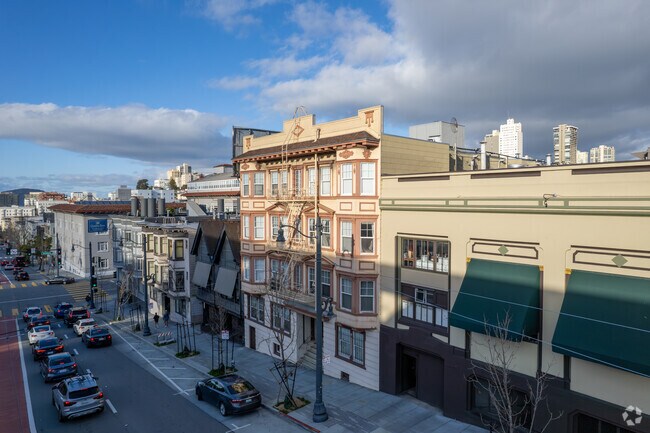 Building Photo - 2128 Van Ness