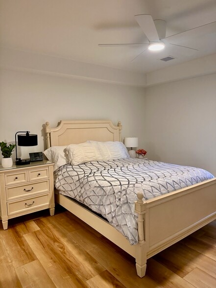 Building Photo - 1804 N Beaver St