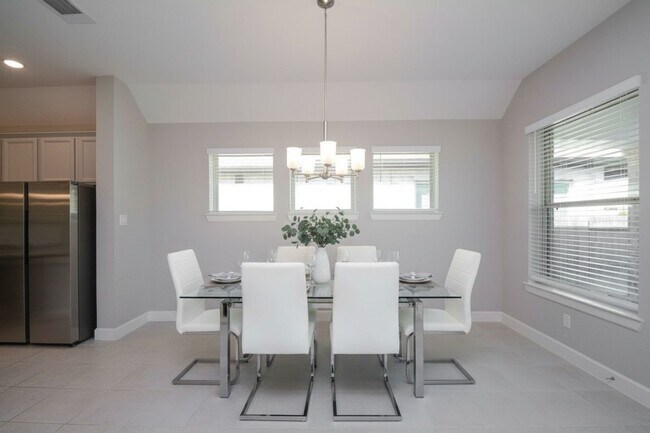 Building Photo - 5831 Turquoise Hl Ln