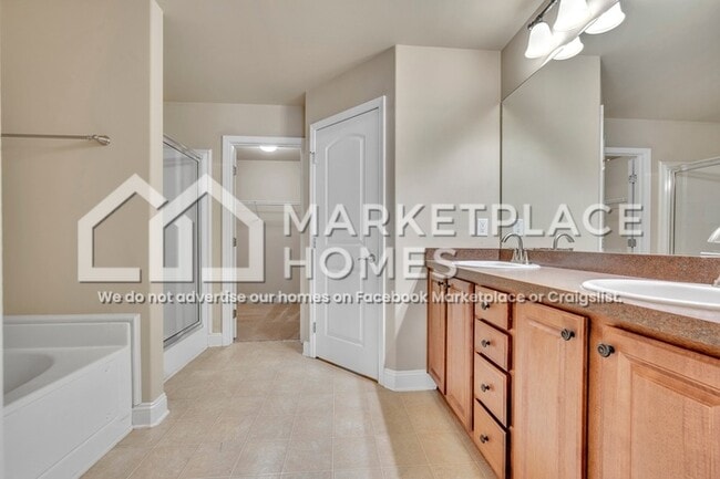 Building Photo - 220 Fields Pond Dr