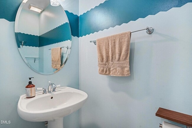 Building Photo - 5005 Marathon Ln