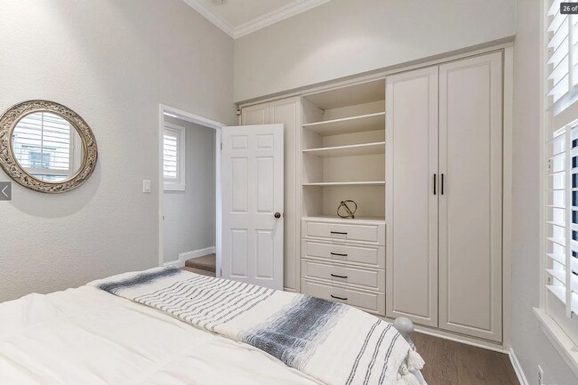 Building Photo - 2578 California St