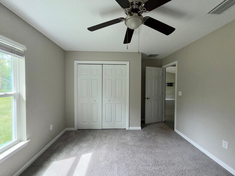 Building Photo - 853 Marion Oaks Mnr