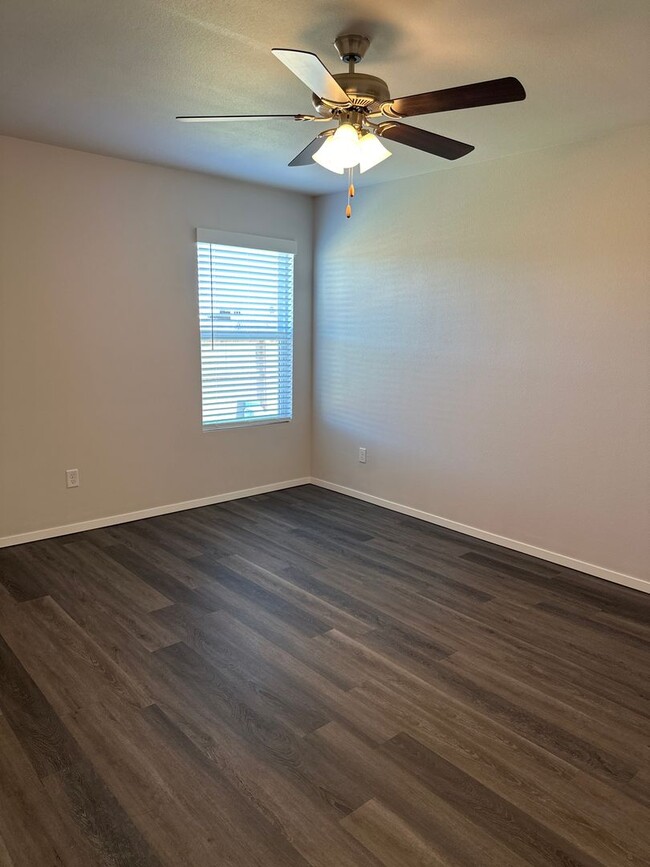Building Photo - *Pre-leasing* Three Bedroom | Two Bath Hom...