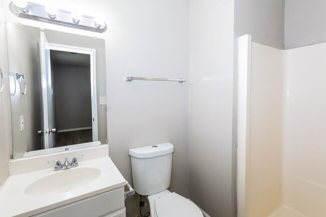 Building Photo - 8974 Sterling Ridge Ln