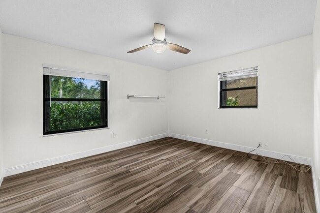 Building Photo - 5282 2nd Rd