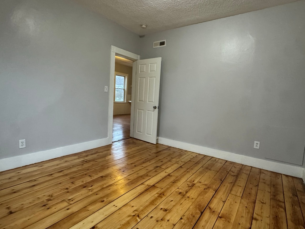 Building Photo - 58 Division St