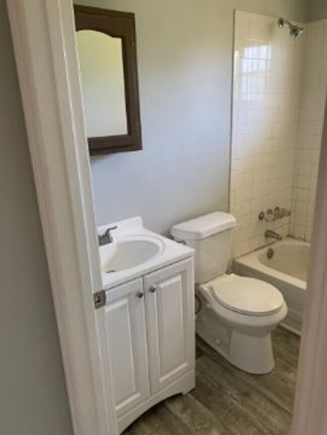 Building Photo - 1578 Van Buren Dr