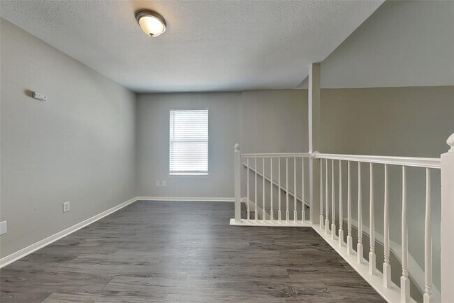 Building Photo - 12258 Cardston Ct