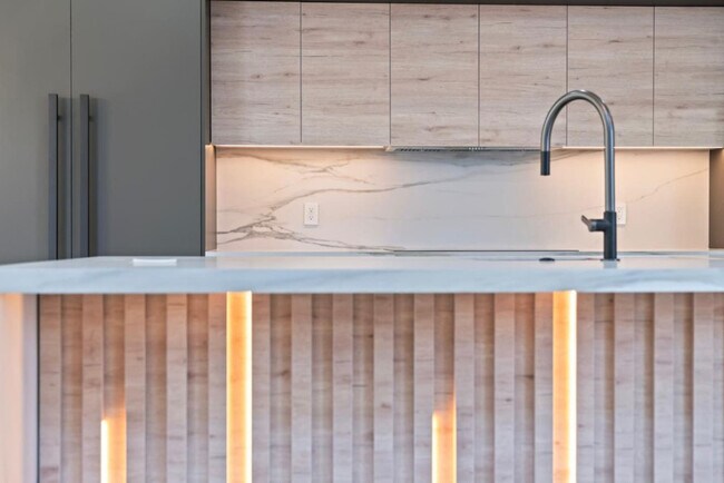 Building Photo - 1812 Miami Rd