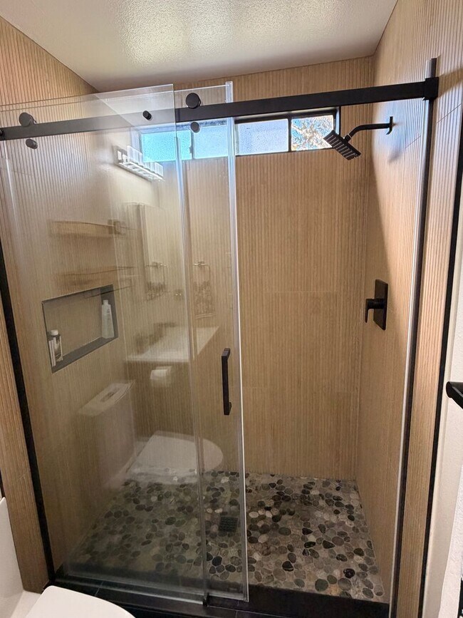 Building Photo - Updated Amalfi model with great patio too