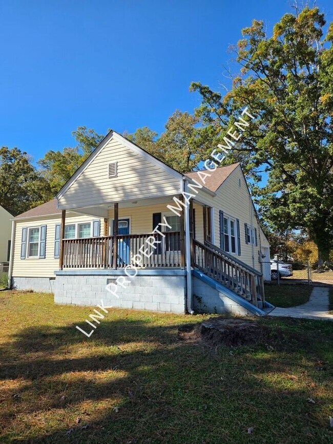 Building Photo - 129 N Moore Rd