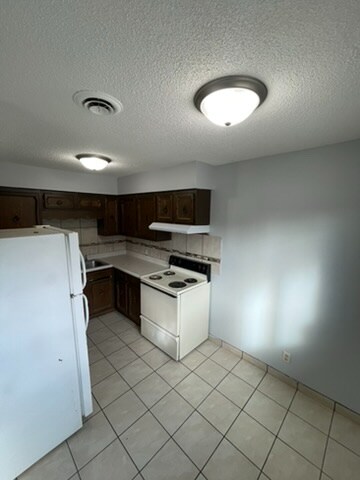 Building Photo - 952 3rd Ave