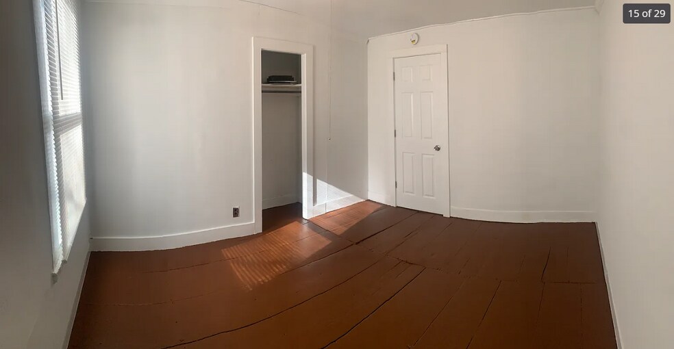 Building Photo - 53 Main St