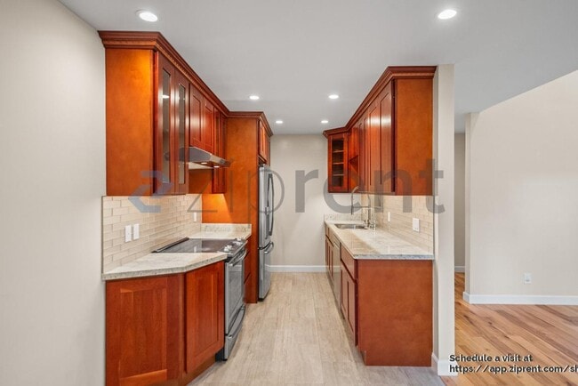 Building Photo - 2666 Kentworth Way