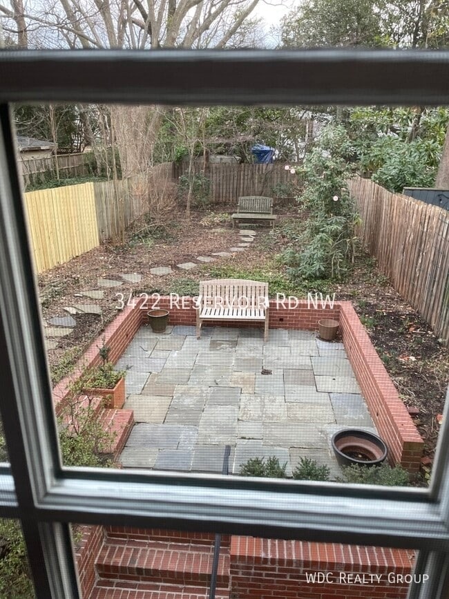 Building Photo - 3422 Reservoir Rd NW