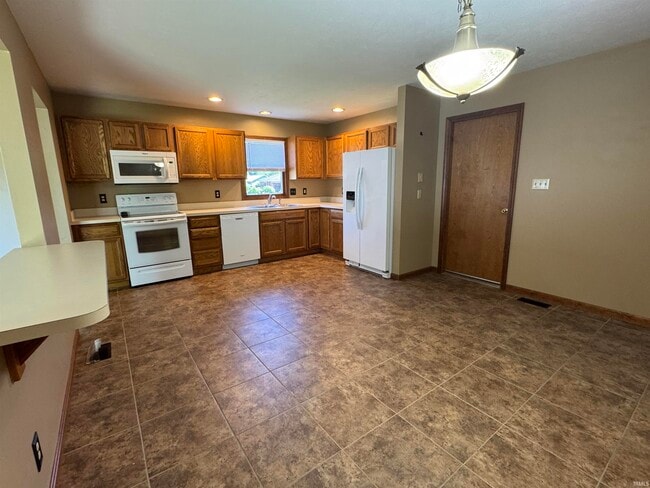 Building Photo - 6155 Glacier Dr