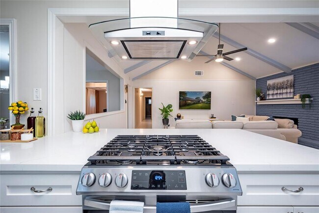 Building Photo - 10607 Wickersham Ln