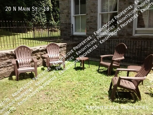 Building Photo - 20 N Main St