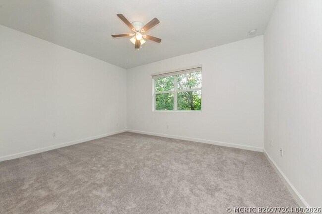Building Photo - 4547 Hollister Ave