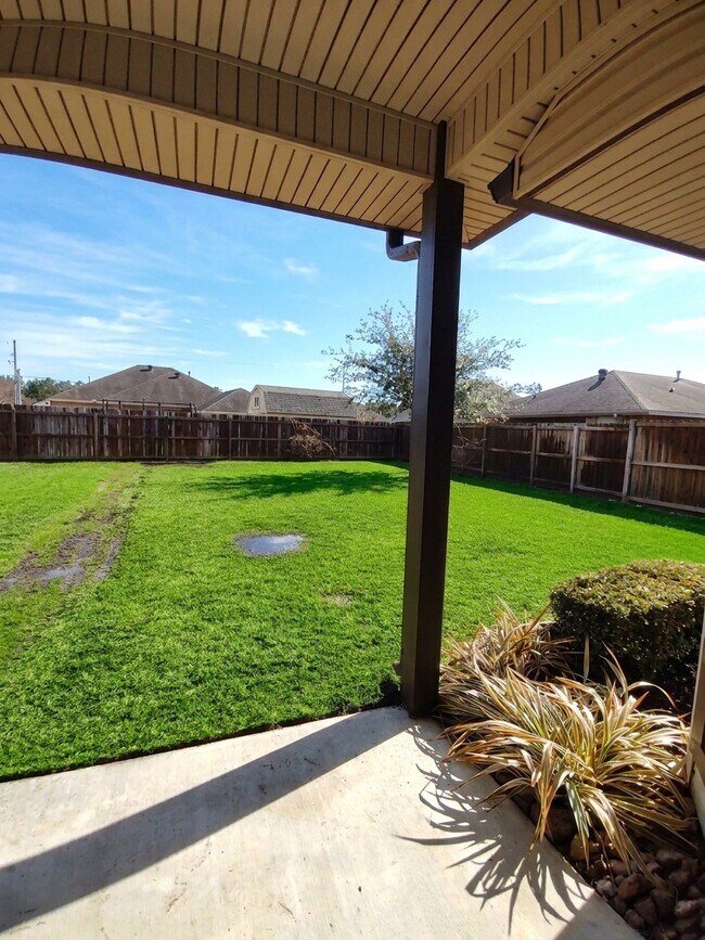 Building Photo - 6645 Jasper Cir