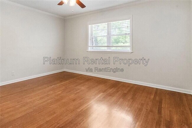 Building Photo - 3660 Peachtree Rd NE
