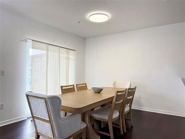 Building Photo - 10870 NW 88th Terrace