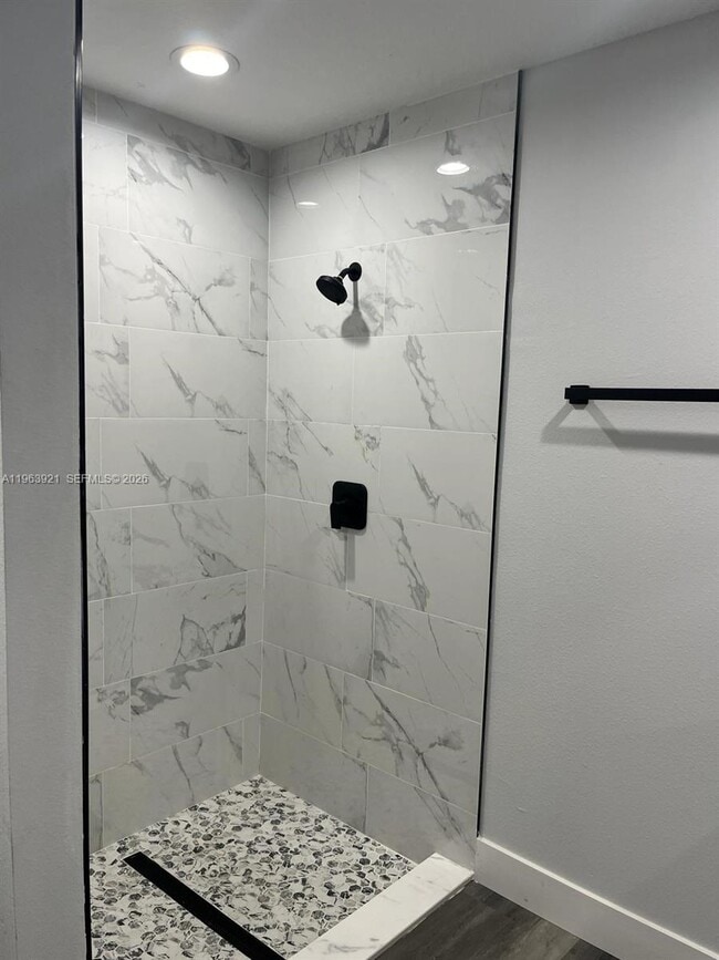 Building Photo - 5511 Ponce De Leon Blvd