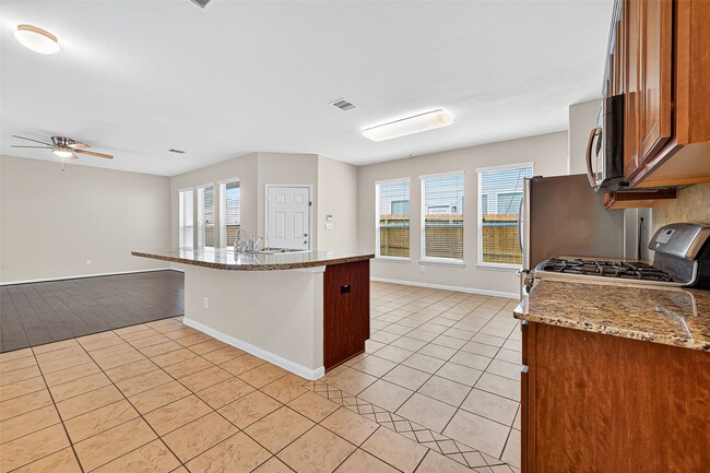 Building Photo - 7522 Autumn Sun Dr
