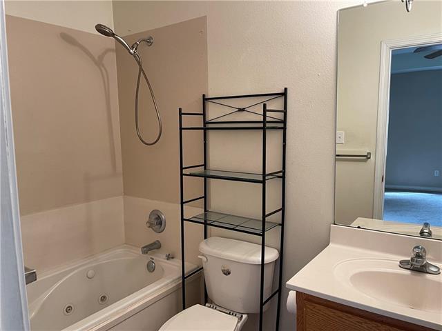 Building Photo - 13595 LA-40