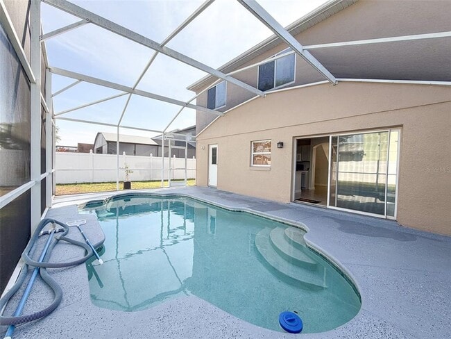 Building Photo - 1300 Carey Glen Cir