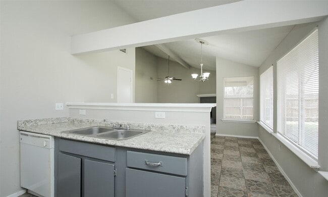Building Photo - 19438 Cypress River Dr