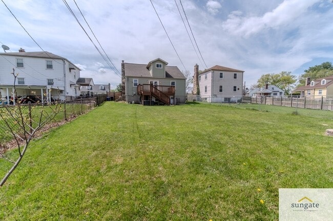 Building Photo - 6510 Kriel St