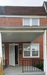 Building Photo - 310 Denison St
