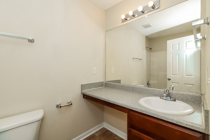 Building Photo - 312 Gun Range Rd