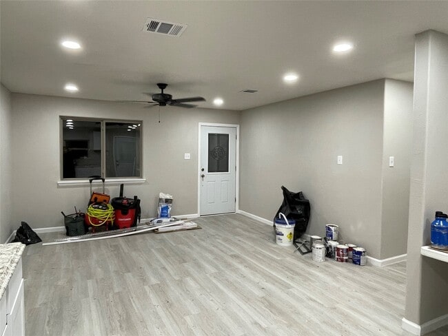 Building Photo - 2122 Lee Rd