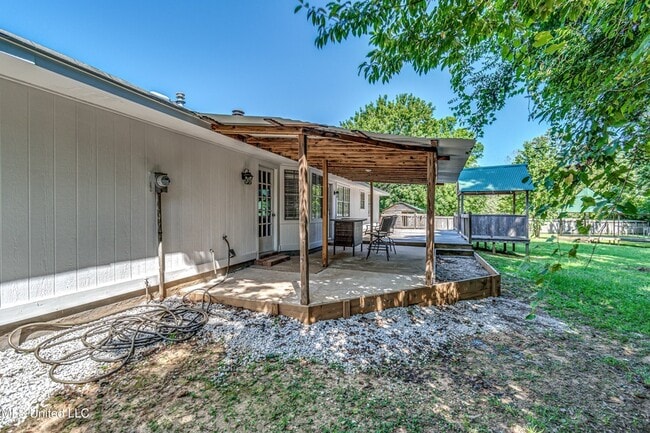 Building Photo - 348 Durham Ct