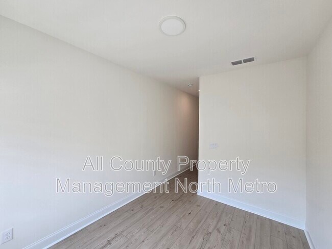 Building Photo - 159 Wards Xing Wy