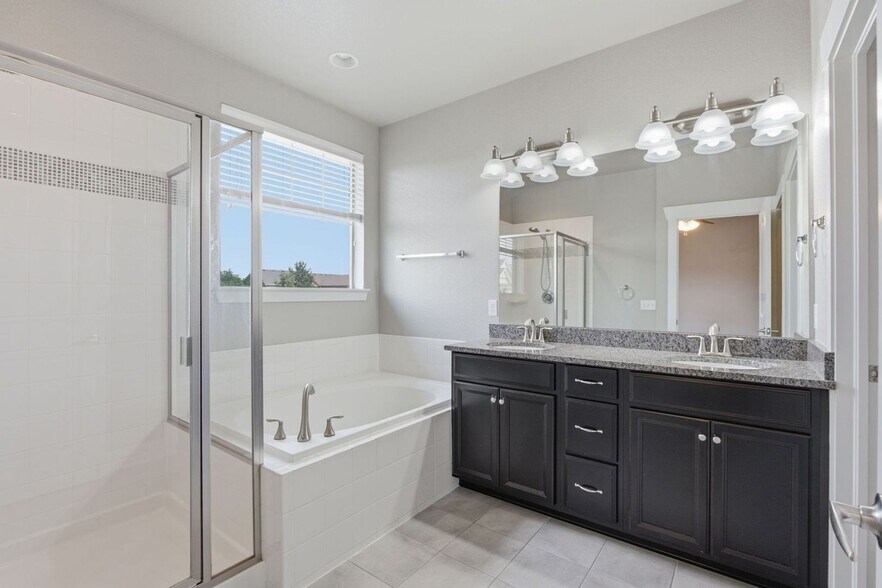 Building Photo - 4958 Verbena St