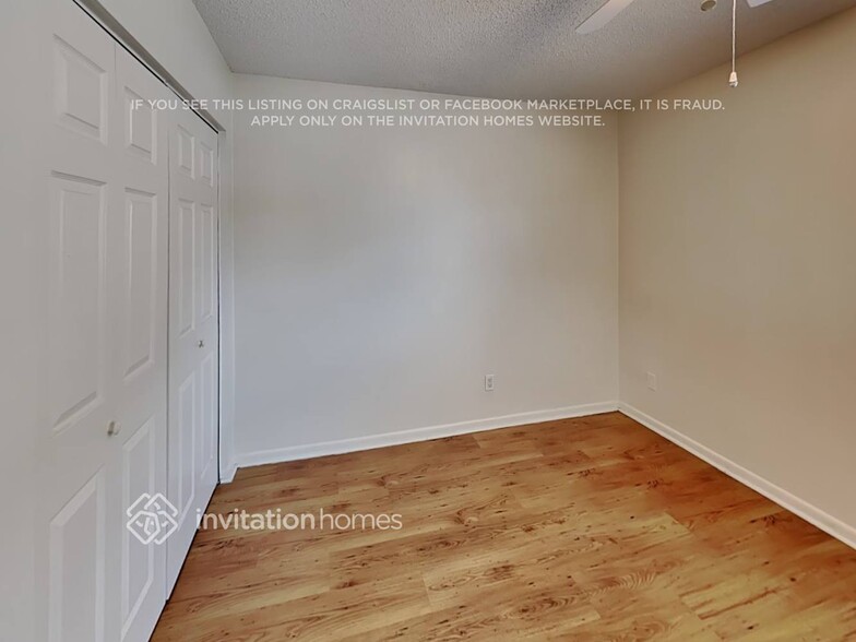 Building Photo - 10428 Rosemount Dr
